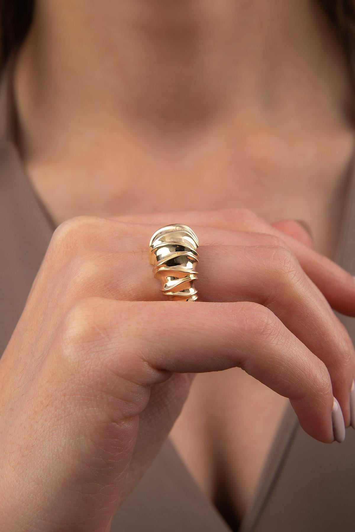 14K Gold Lunara Ring