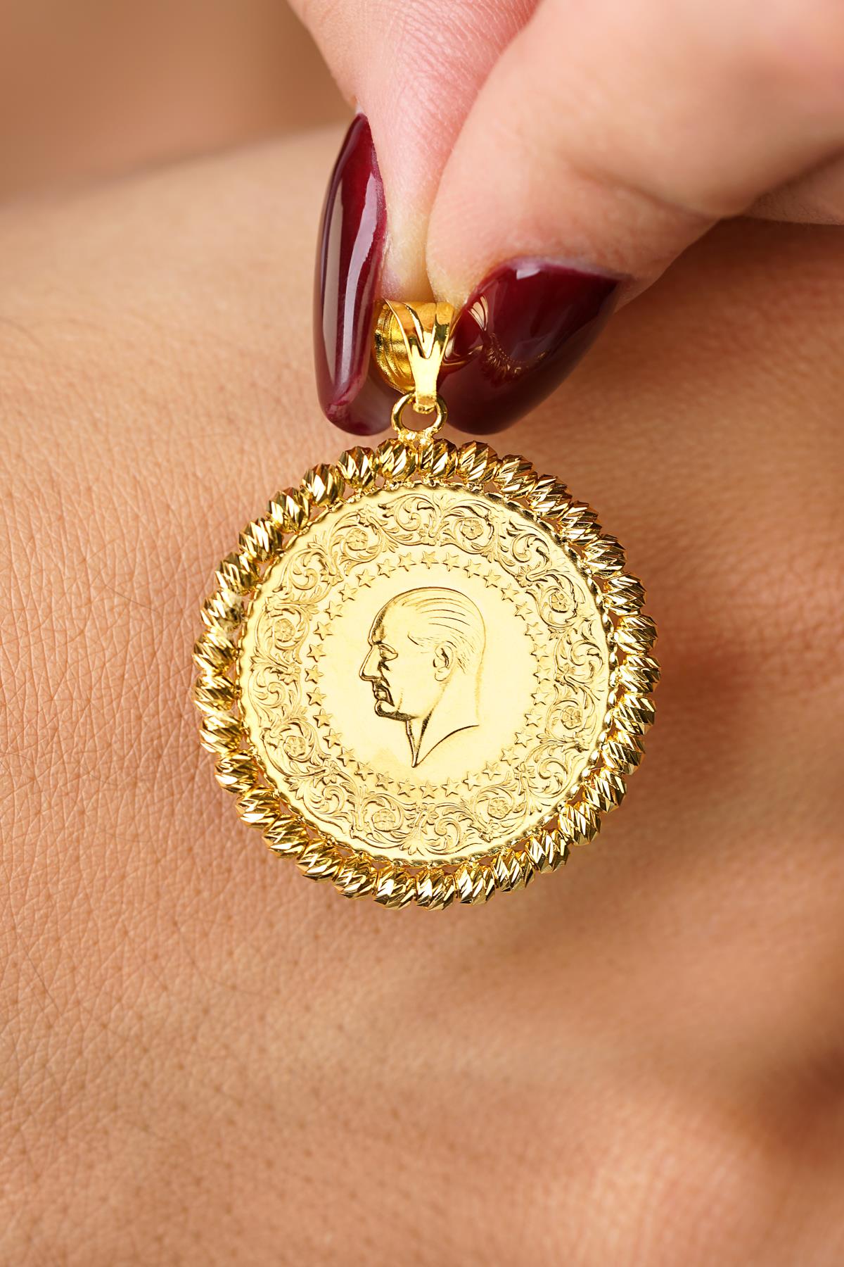 14K Solid Gold Medallion Pendant, Beaded Detail
