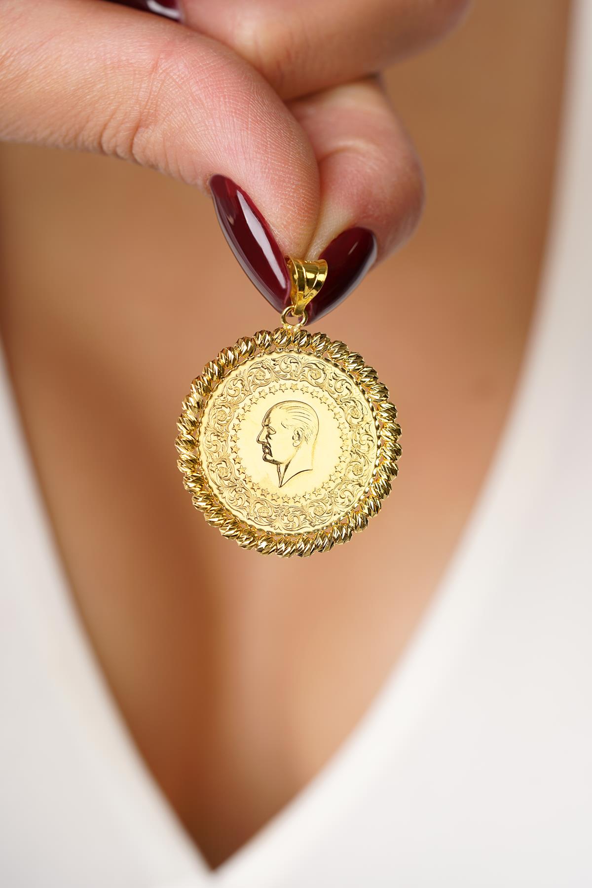 14K Solid Gold Medallion Pendant, Beaded Detail