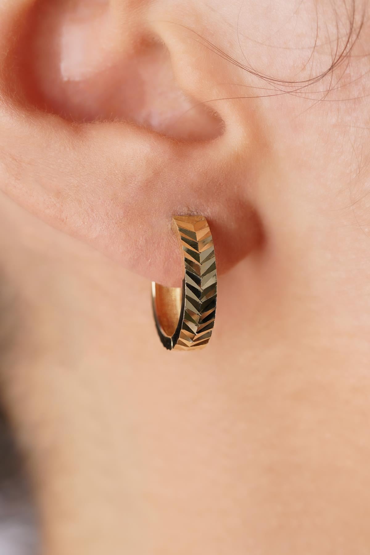 14K Solid Gold Midi Wheat Spike Studs