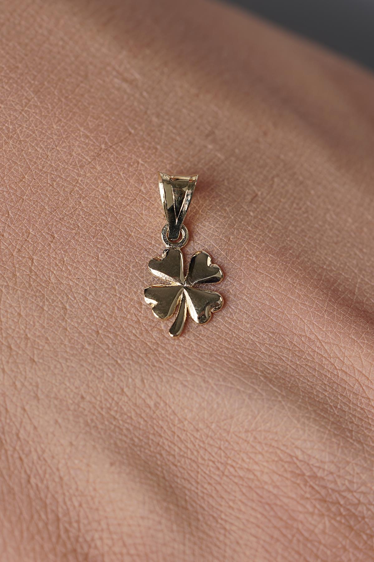 14K Gold Mini Clover Pendant