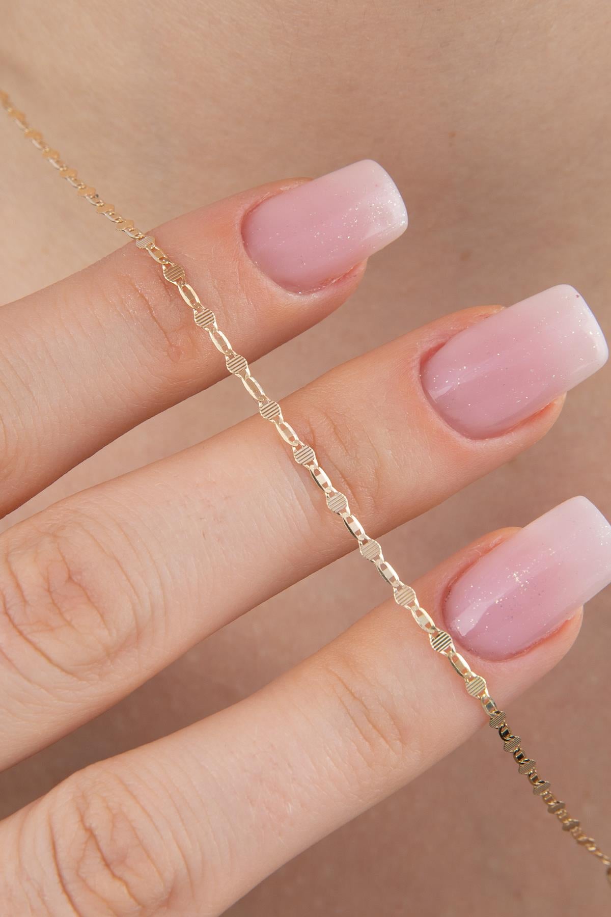 14K Gold Mirror Link Mariner Chain Small Puff Heart Necklace