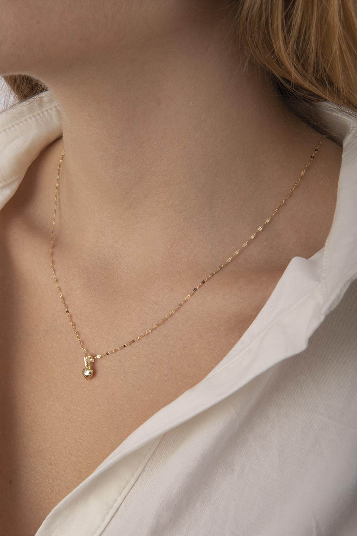 14K Gold Mirror Sparkle Chain Heart Necklace
