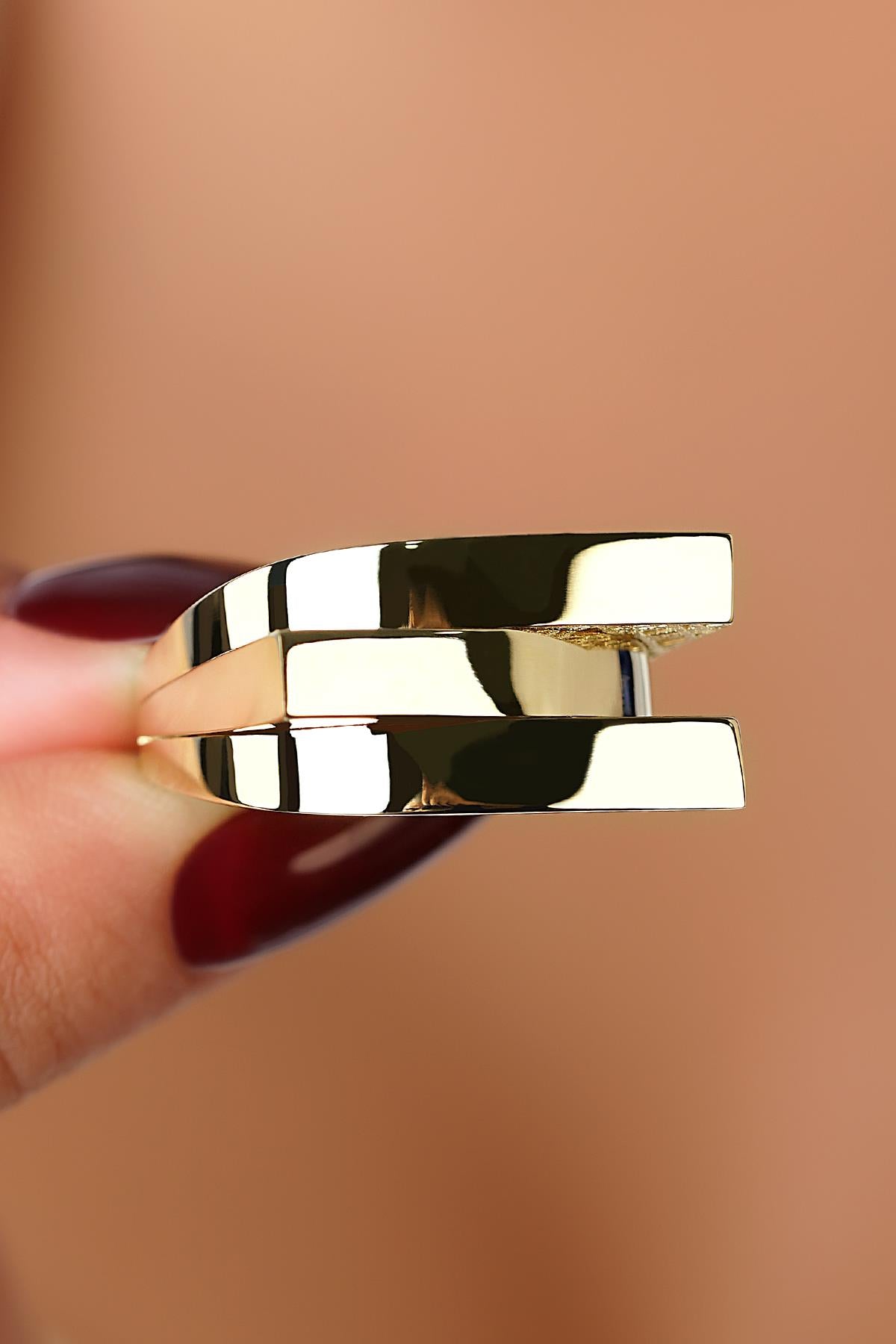 14K Gold Modern Asymmetrical Band