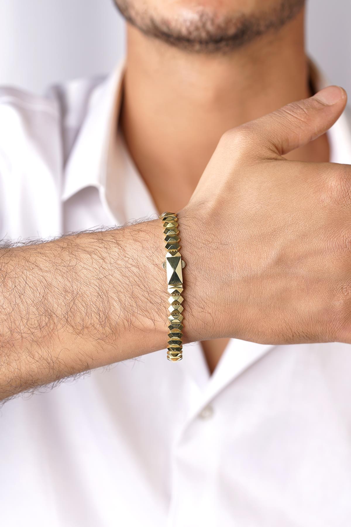 14K Solid Gold Modern Pyramid Bracelet