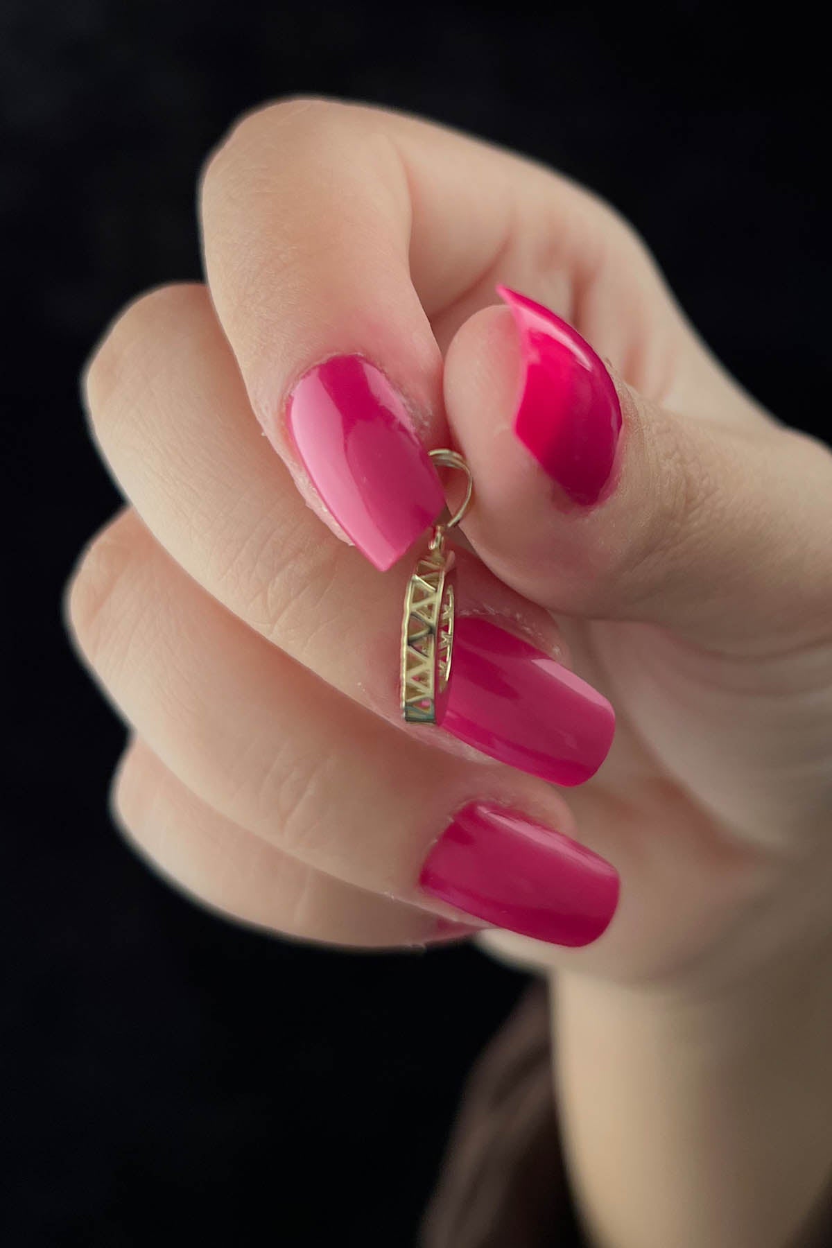 14K Gold O Letter Mini Shine Pendant