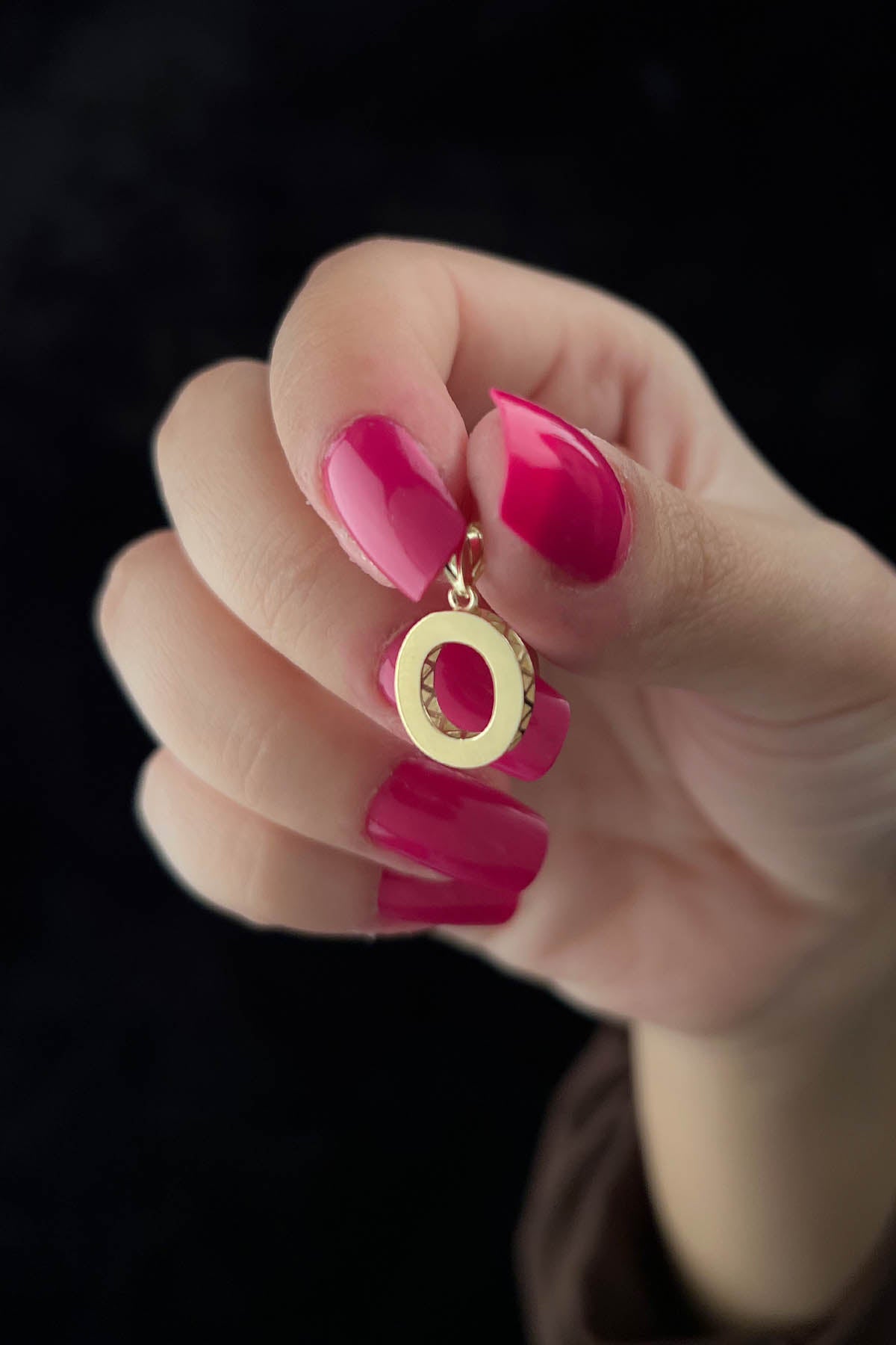 14K Gold O Letter Mini Shine Pendant