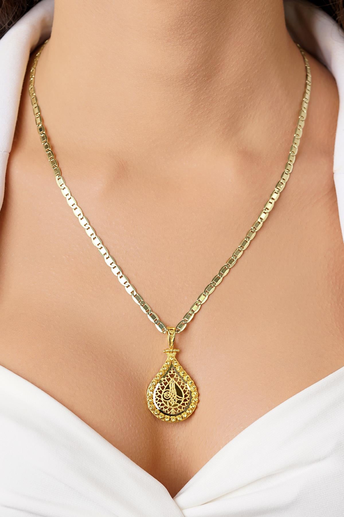 14K Gold Ottoman Seal on Valentino Chain