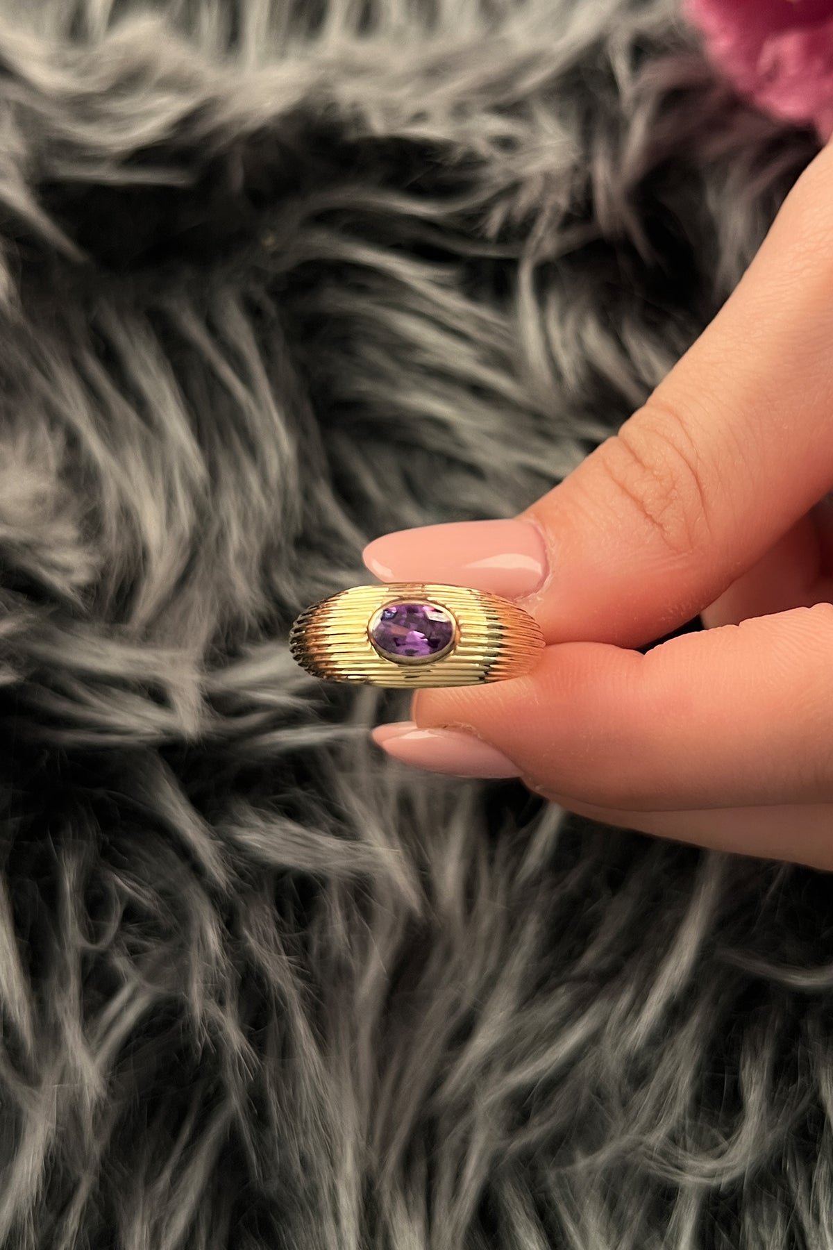 14K Gold Oval Amethyst Stone Ring