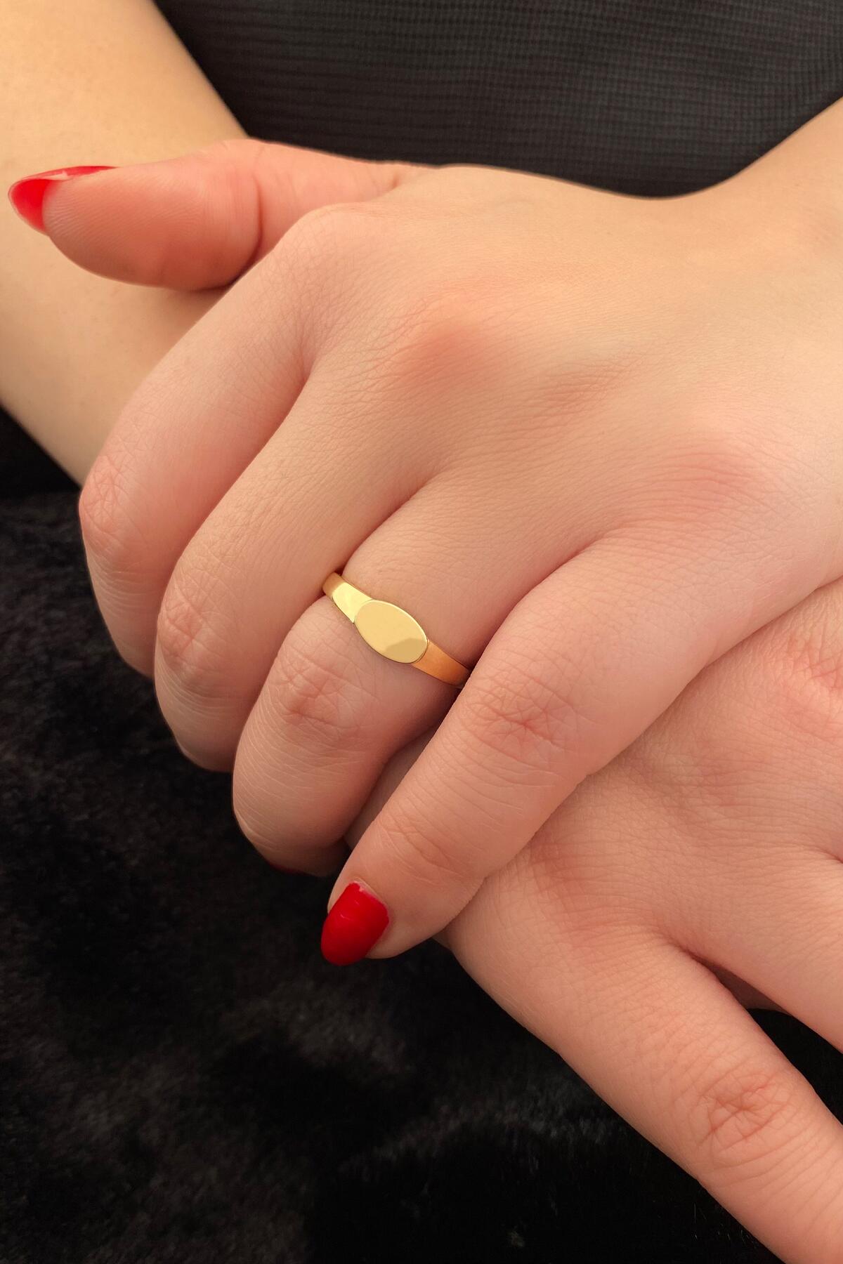 14K Gold Oval Signet Ring