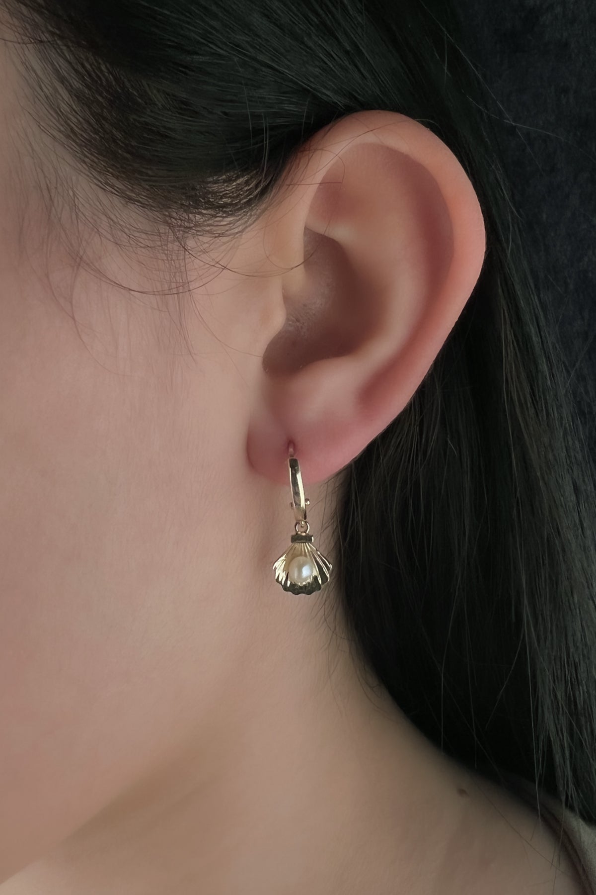 14K Gold Oyster Dangle Huggie Earrings