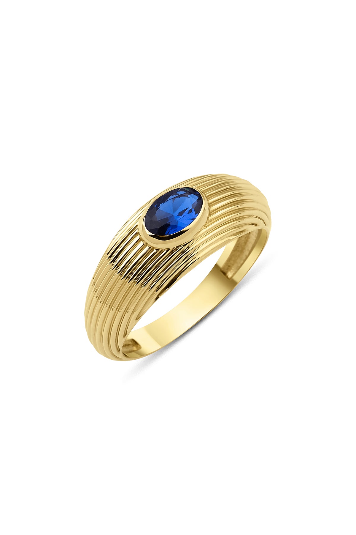 14K Gold Patterened Sapphire Ring