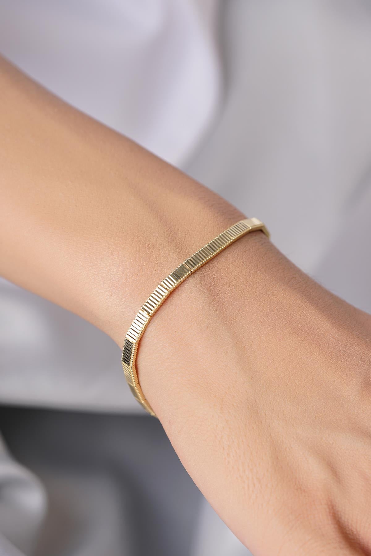 14K Gold Patterned Ajda Bracelet