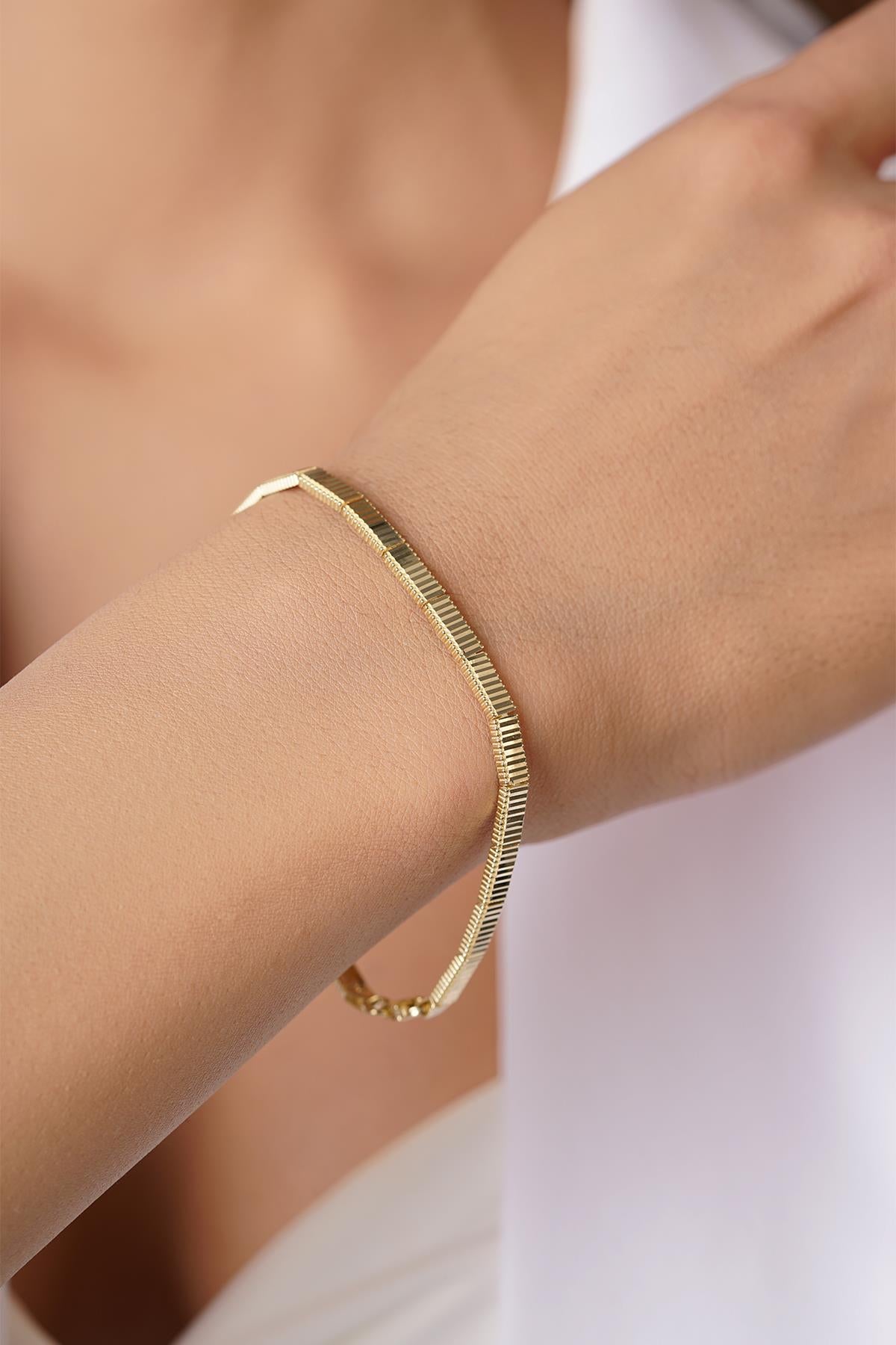 14K Gold Patterned Ajda Bracelet