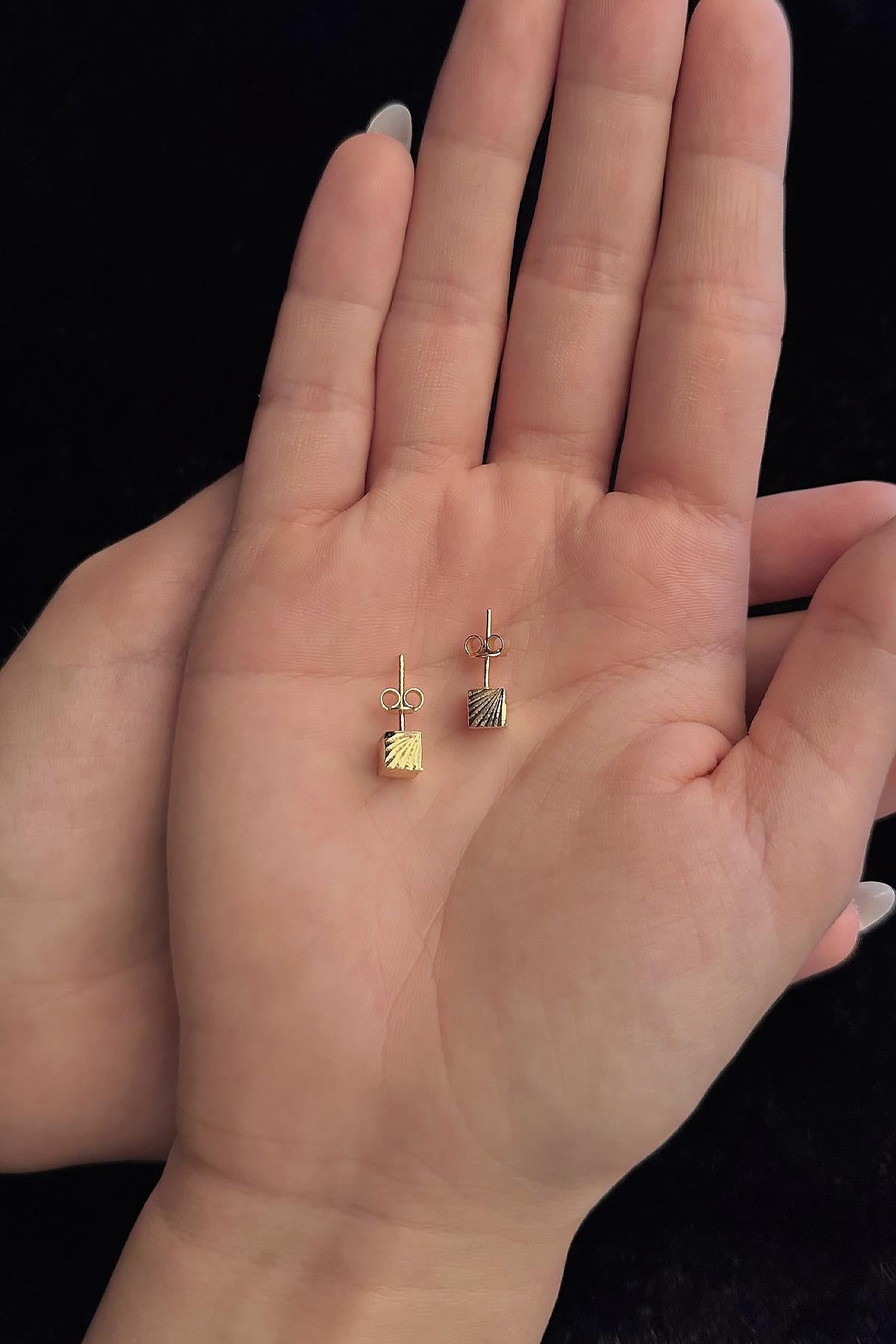 14K Gold Patterned Cube Stud Earrings