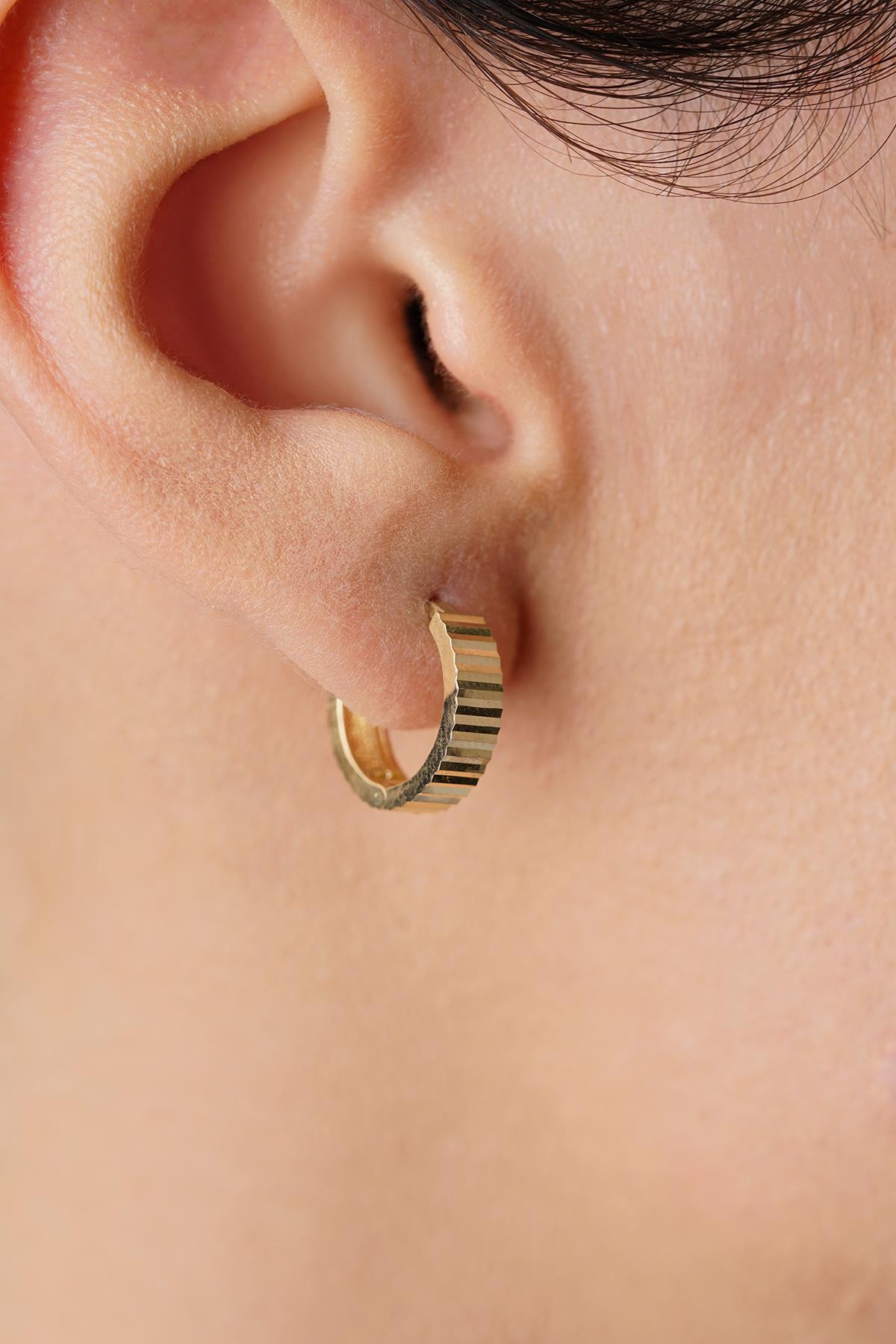 14K Gold Polished Mini Hoop Earrings