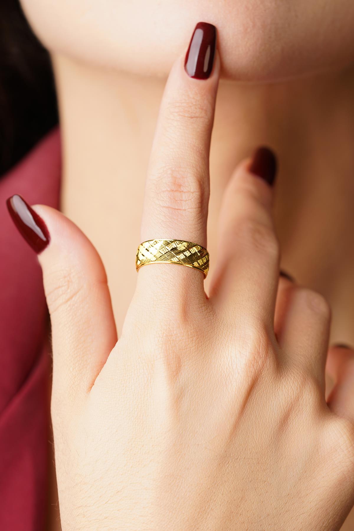 14K Gold Pura Wedding Band