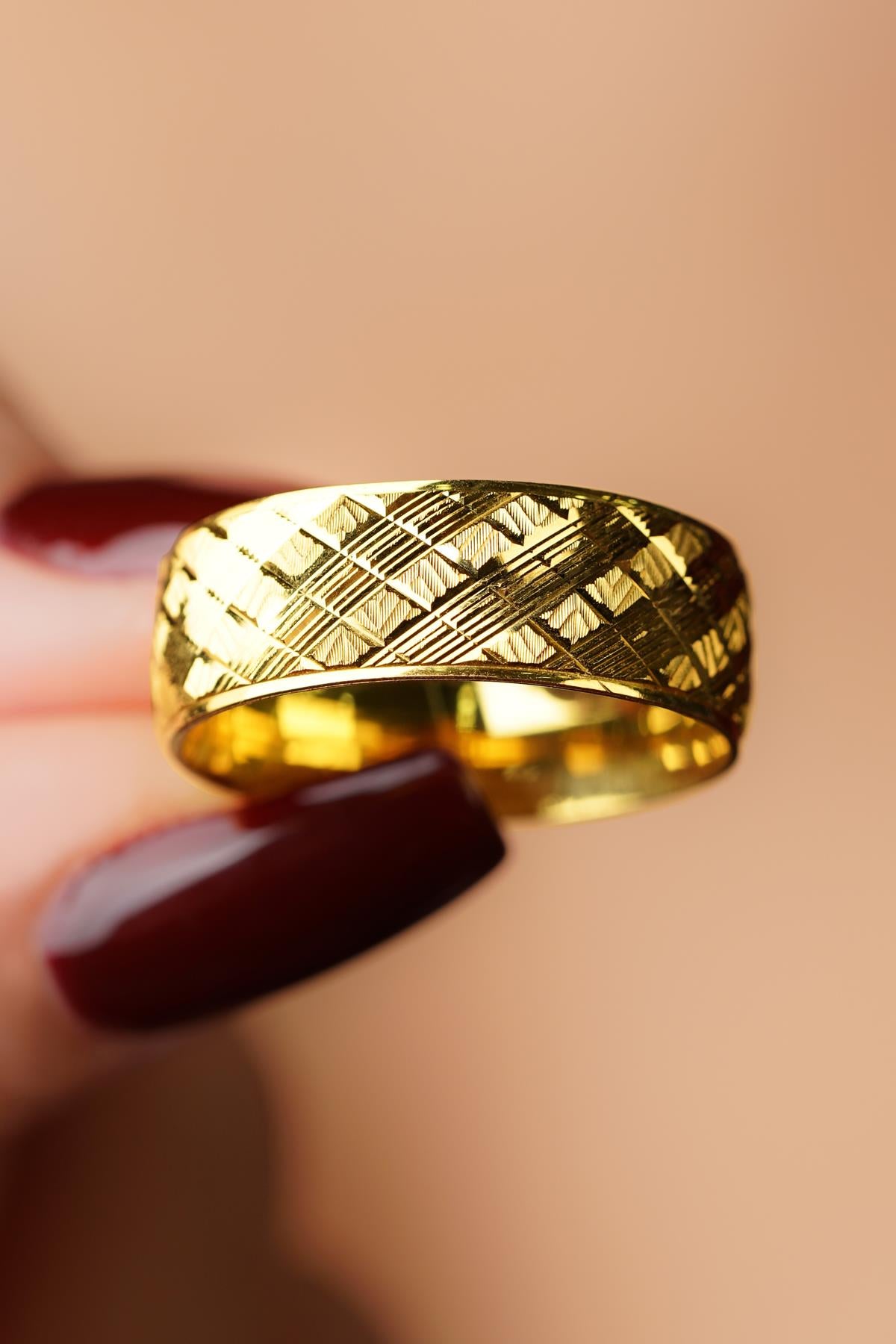 14K Gold Pura Wedding Band
