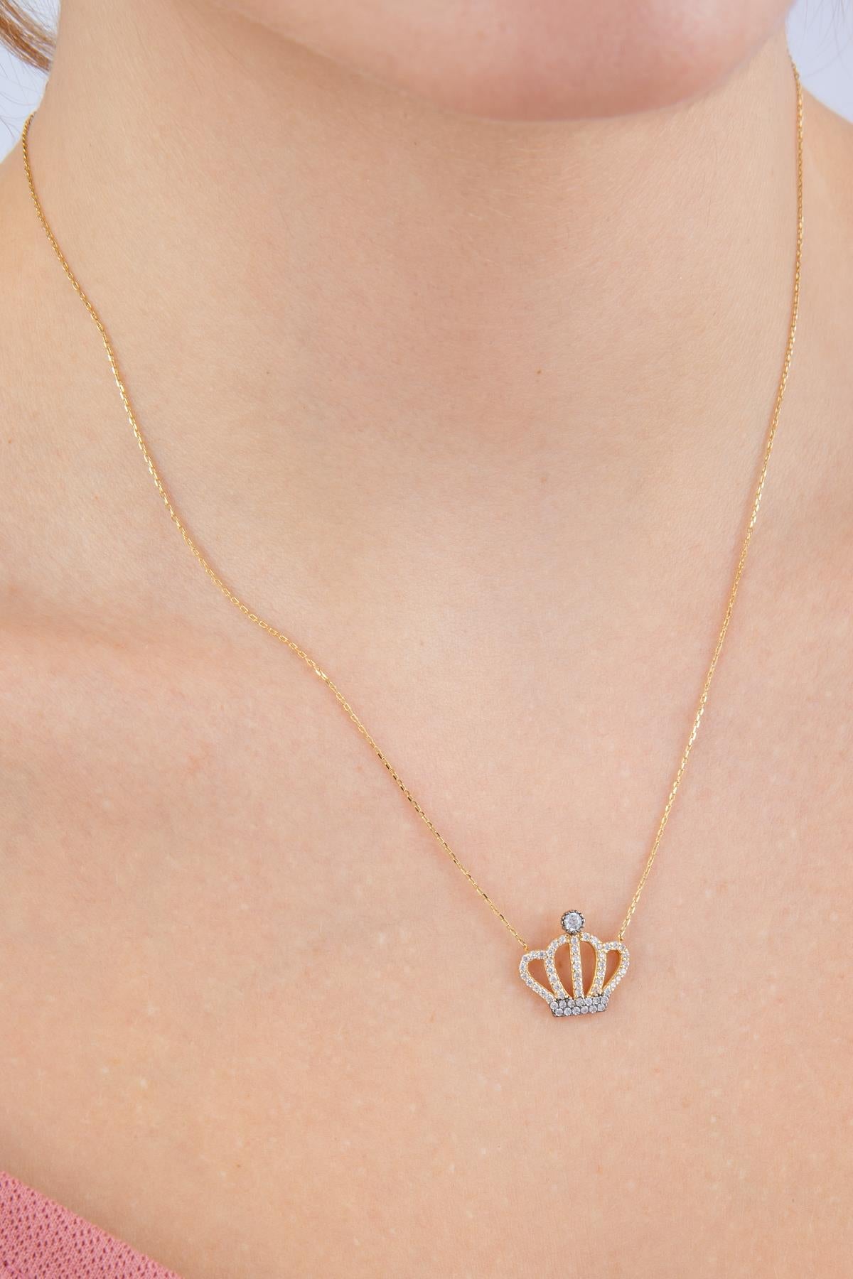 14K Gold Queen Crown Necklace
