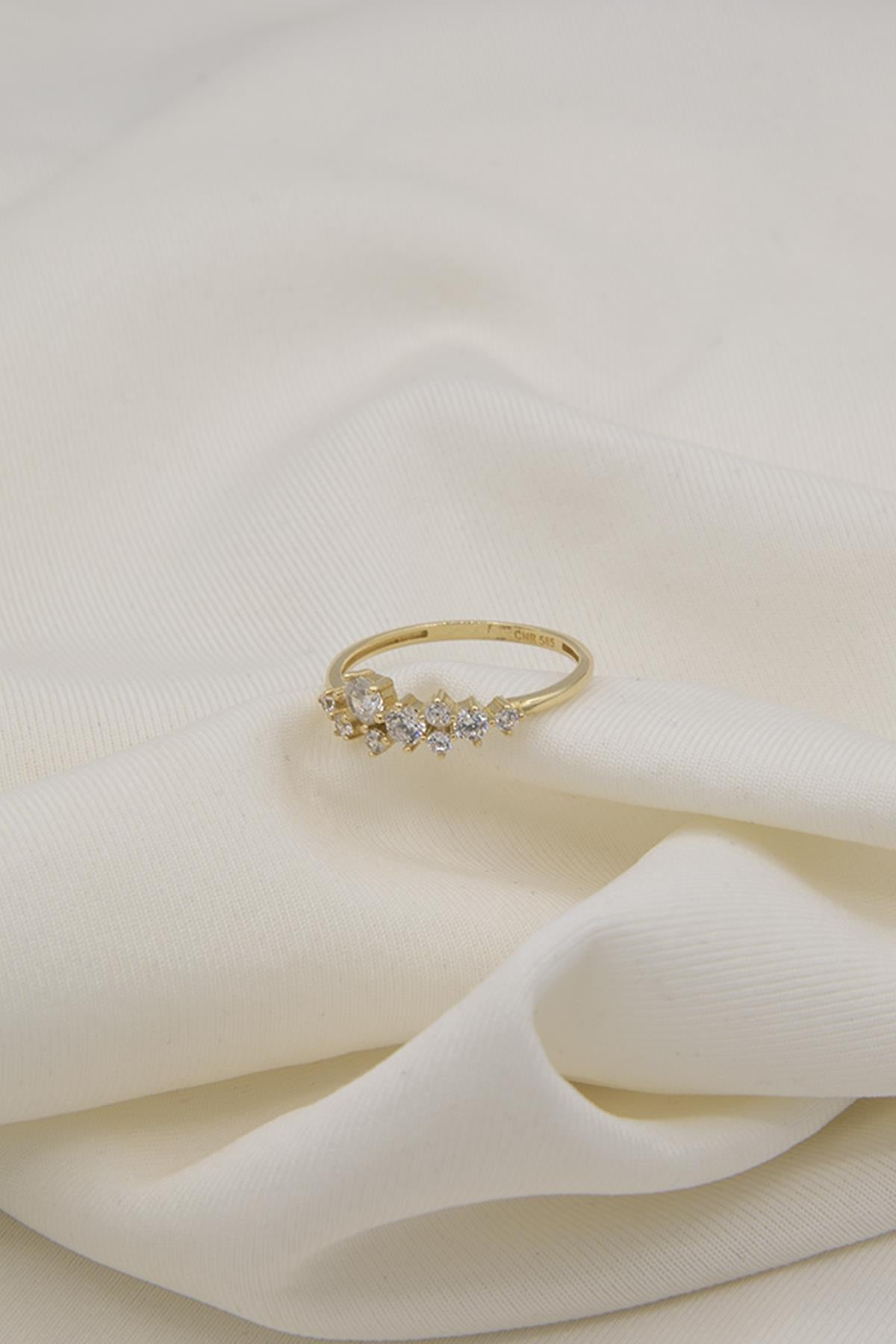 14K Gold Queen Ring