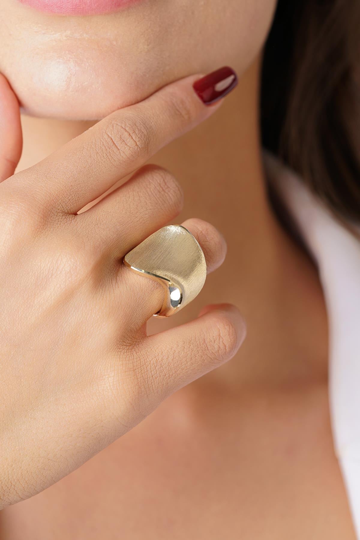 14K Gold Rina Minimalist Band Ring