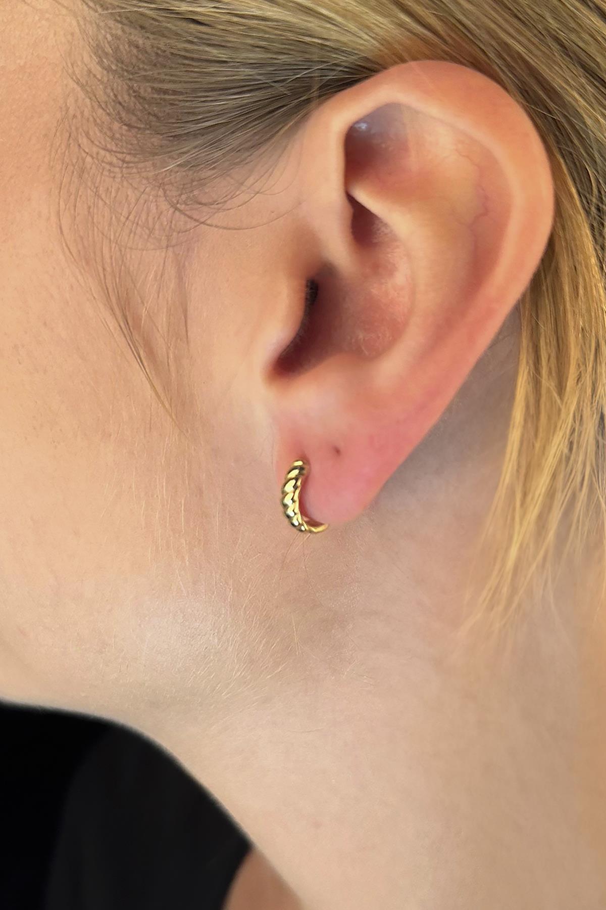 14K Gold Rope Twist Huggie Earrings