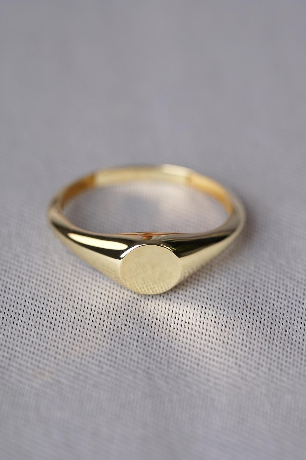 14K Gold Round Disc Signet Ring