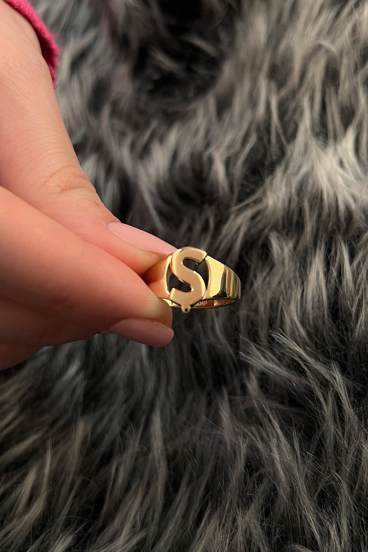 14k Gold Ş Initial Ring