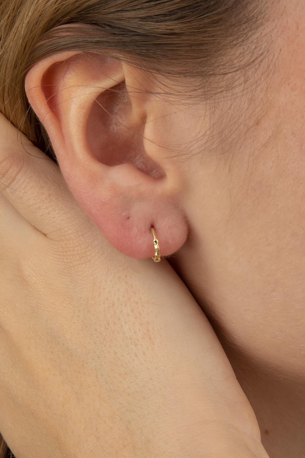 14K Gold Small Diamond Cut Huggie Earrings