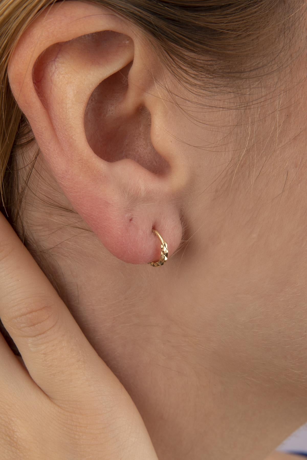 14K Gold Small Diamond Cut Huggie Earrings