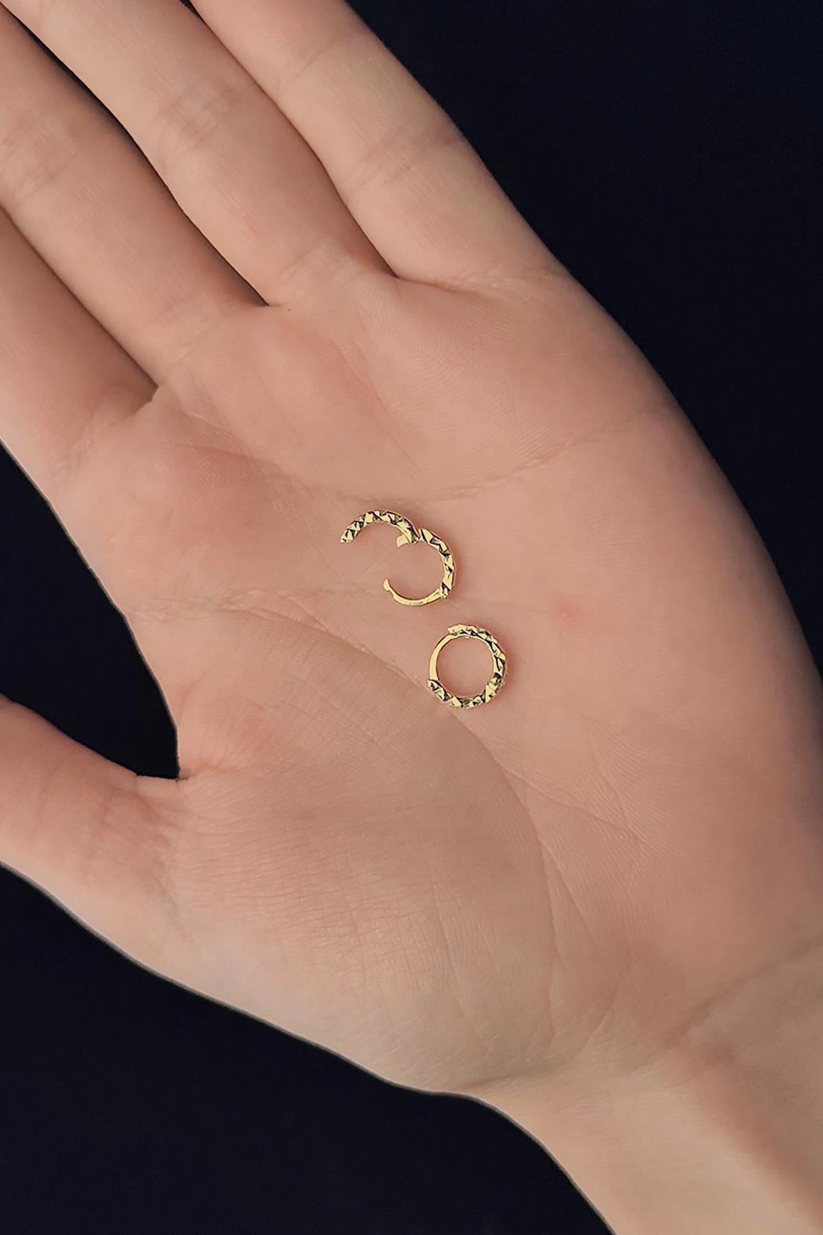 14K Gold Small Diamond Cut Huggie Earrings