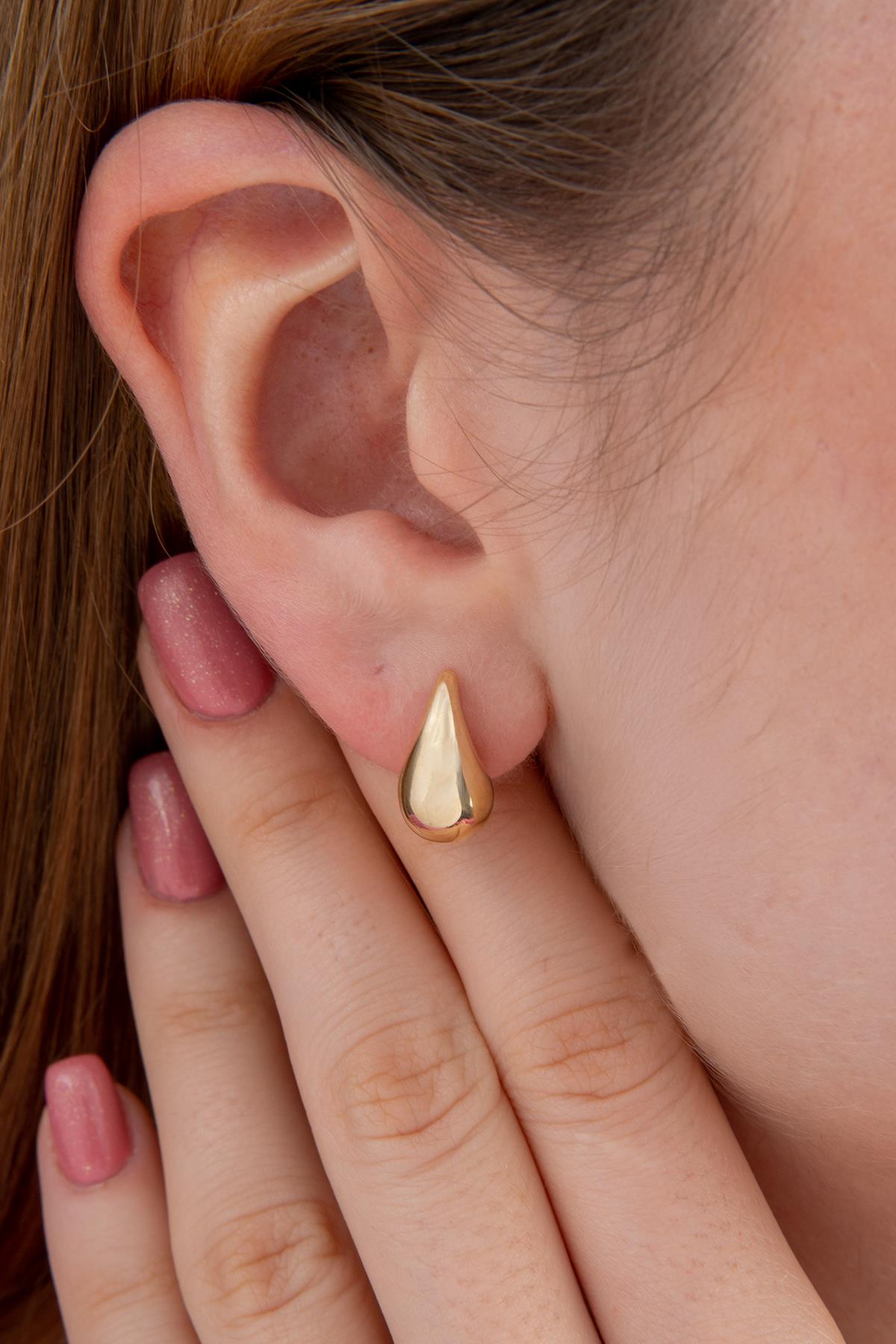 14K Gold Small Drop Shape Earrings