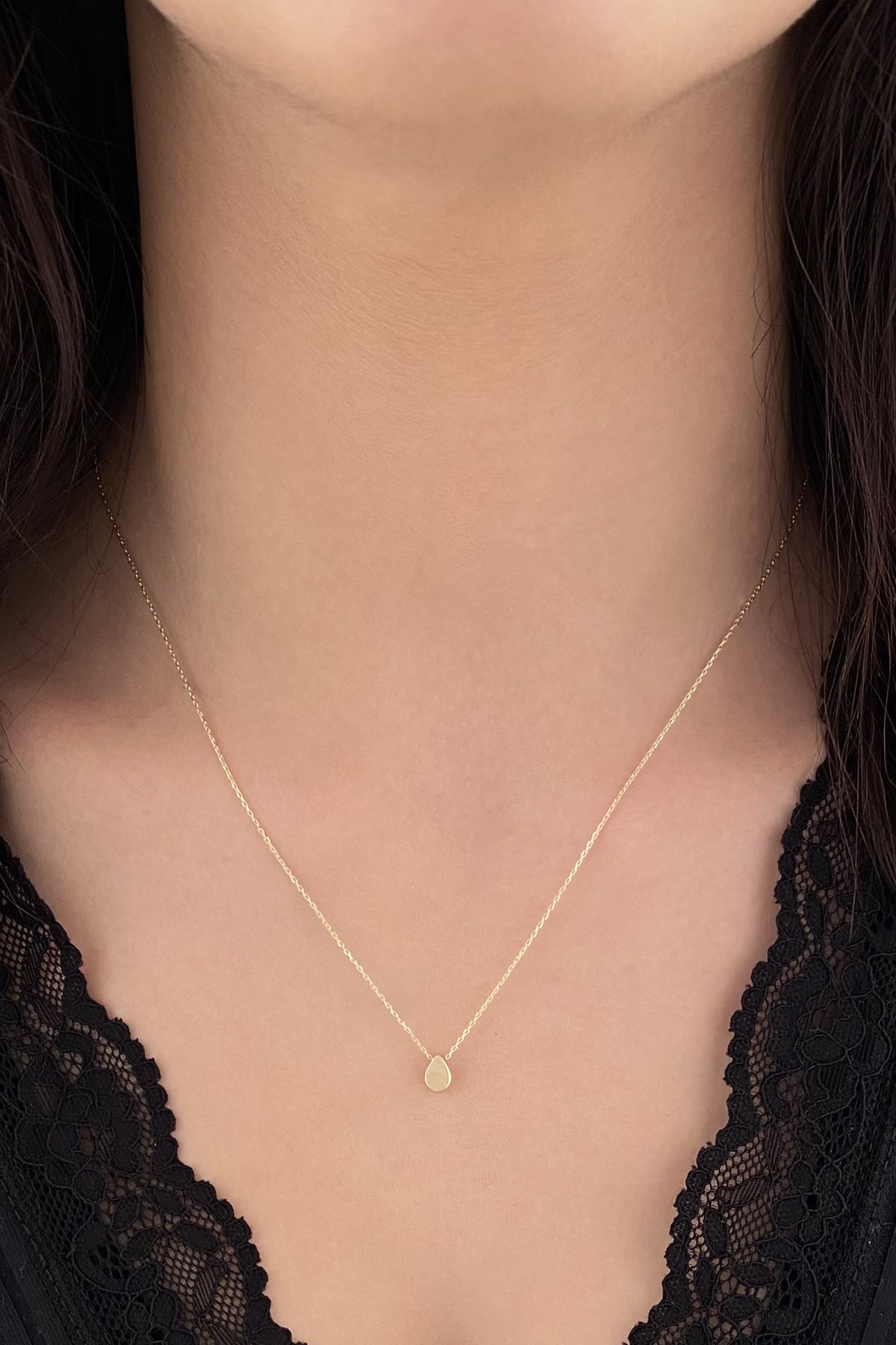 14K Gold Small Teardrop Shape Necklace