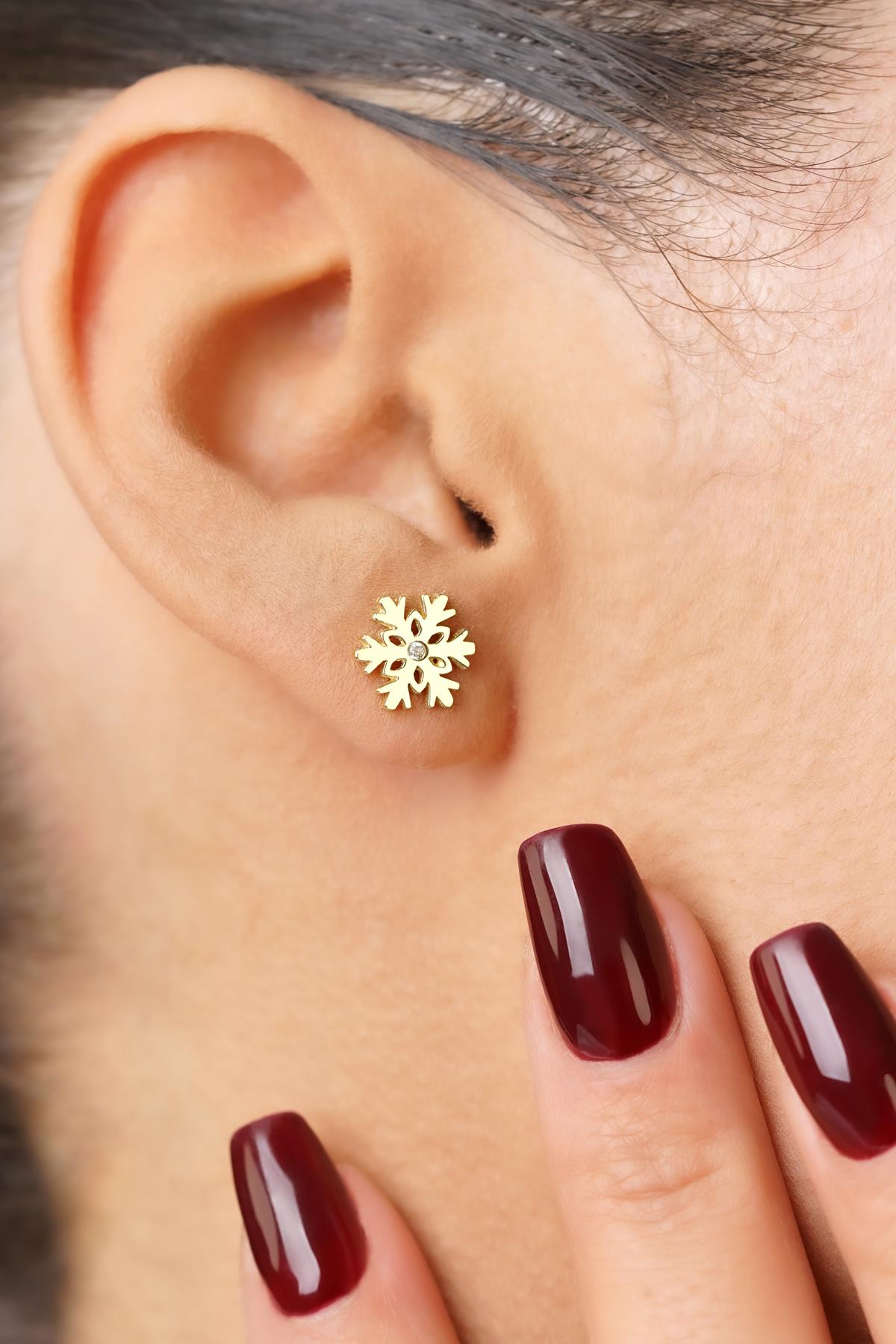 14K Gold Snowflake Studs with Solitaire