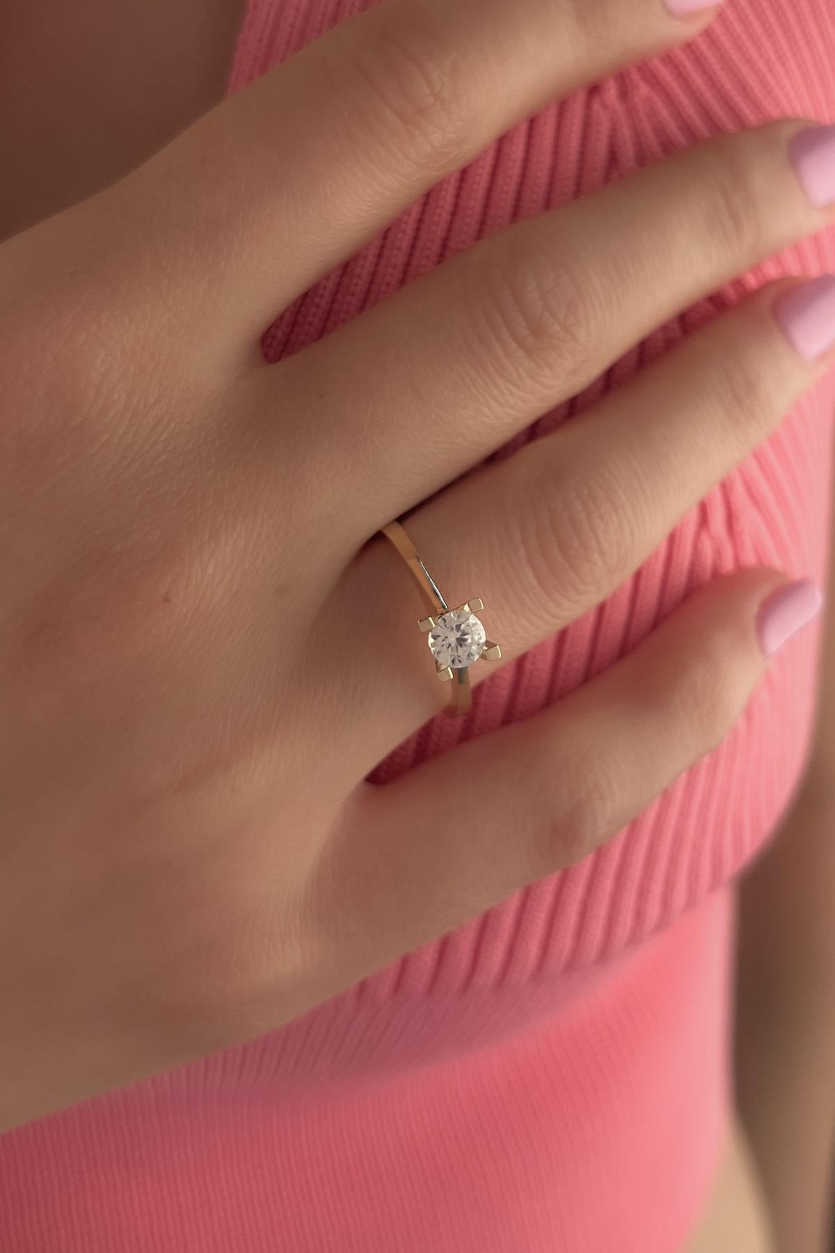 14K Gold Solitaire Ring