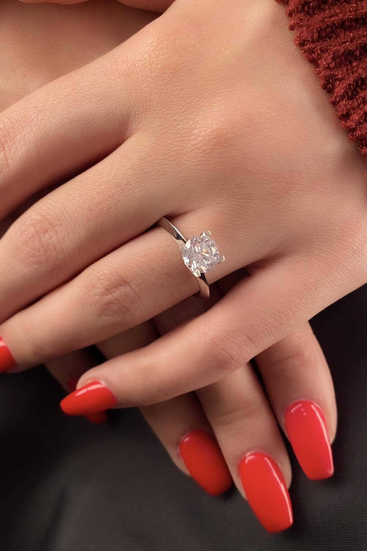 14K Gold Solitaire Ring 18