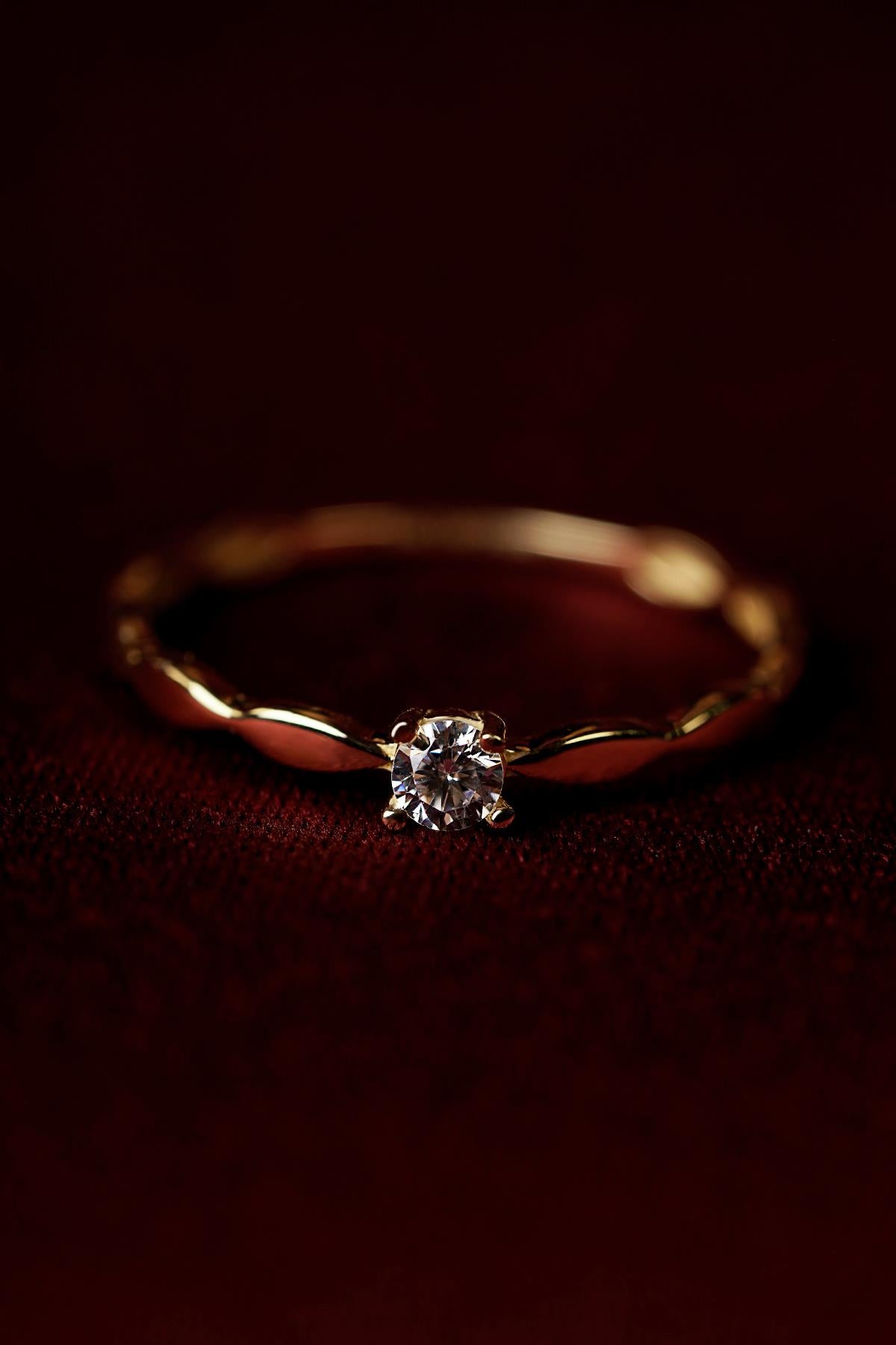 14K Gold Sparkling Solitaire Ring