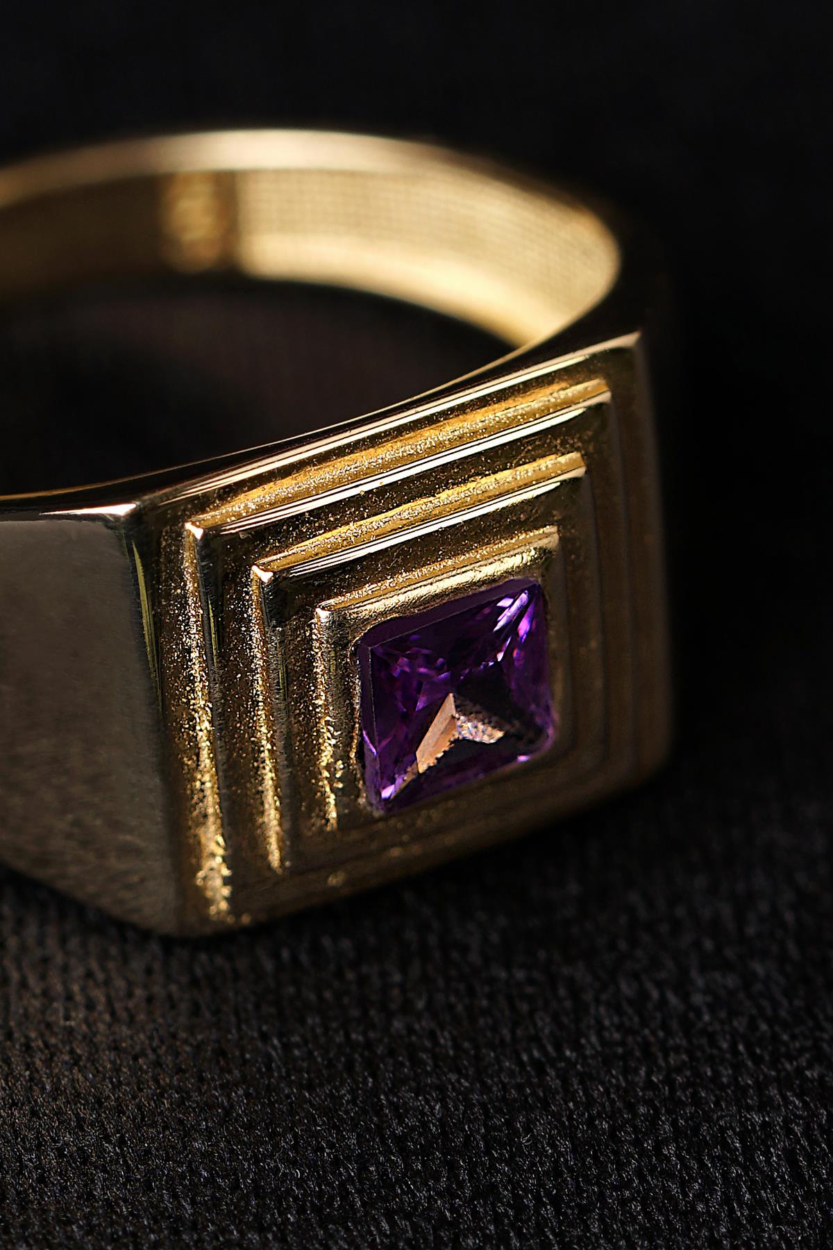14K Gold Square Striped Amethyst Stone Ring