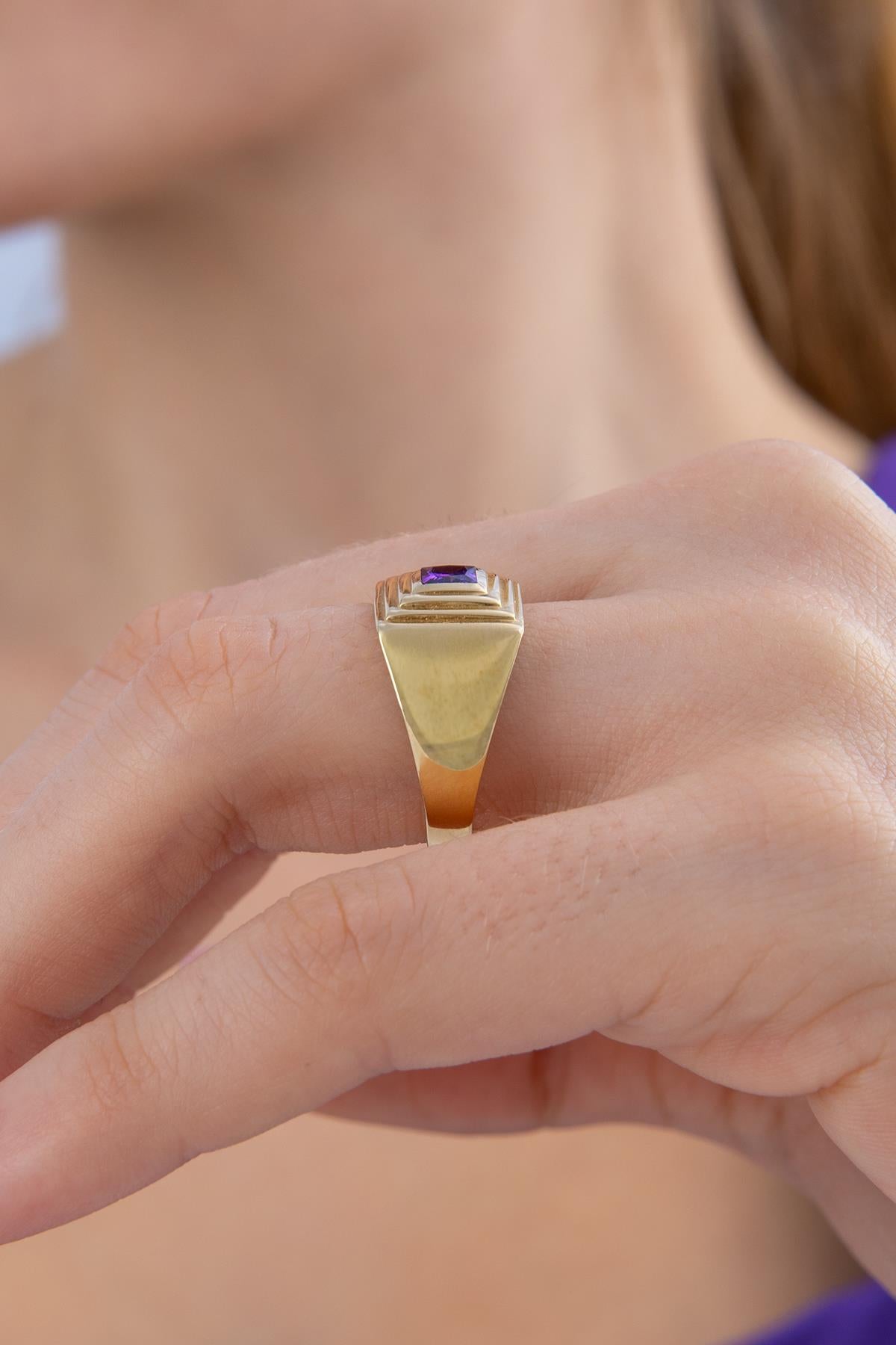 14K Gold Square Striped Amethyst Stone Ring