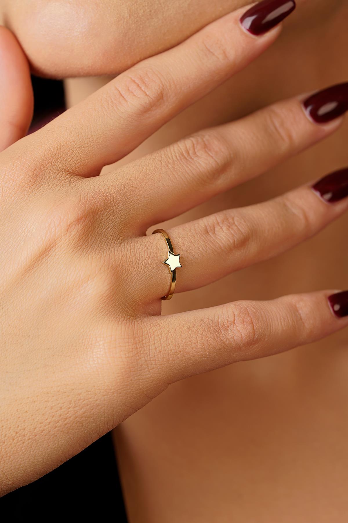 14K Gold Star Minimalist Ring