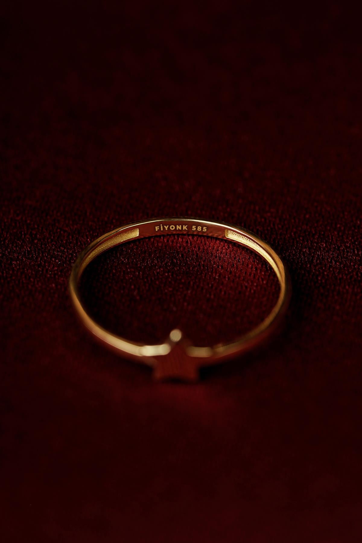 14K Gold Star Minimalist Ring
