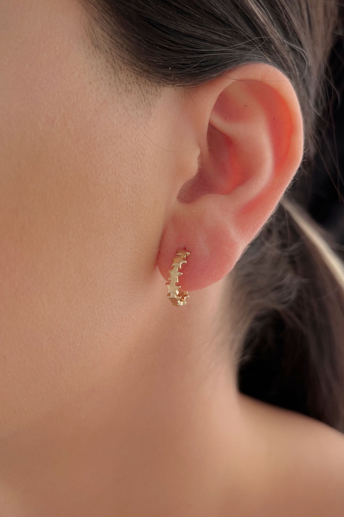 14K Gold Star Row Huggie Earrings