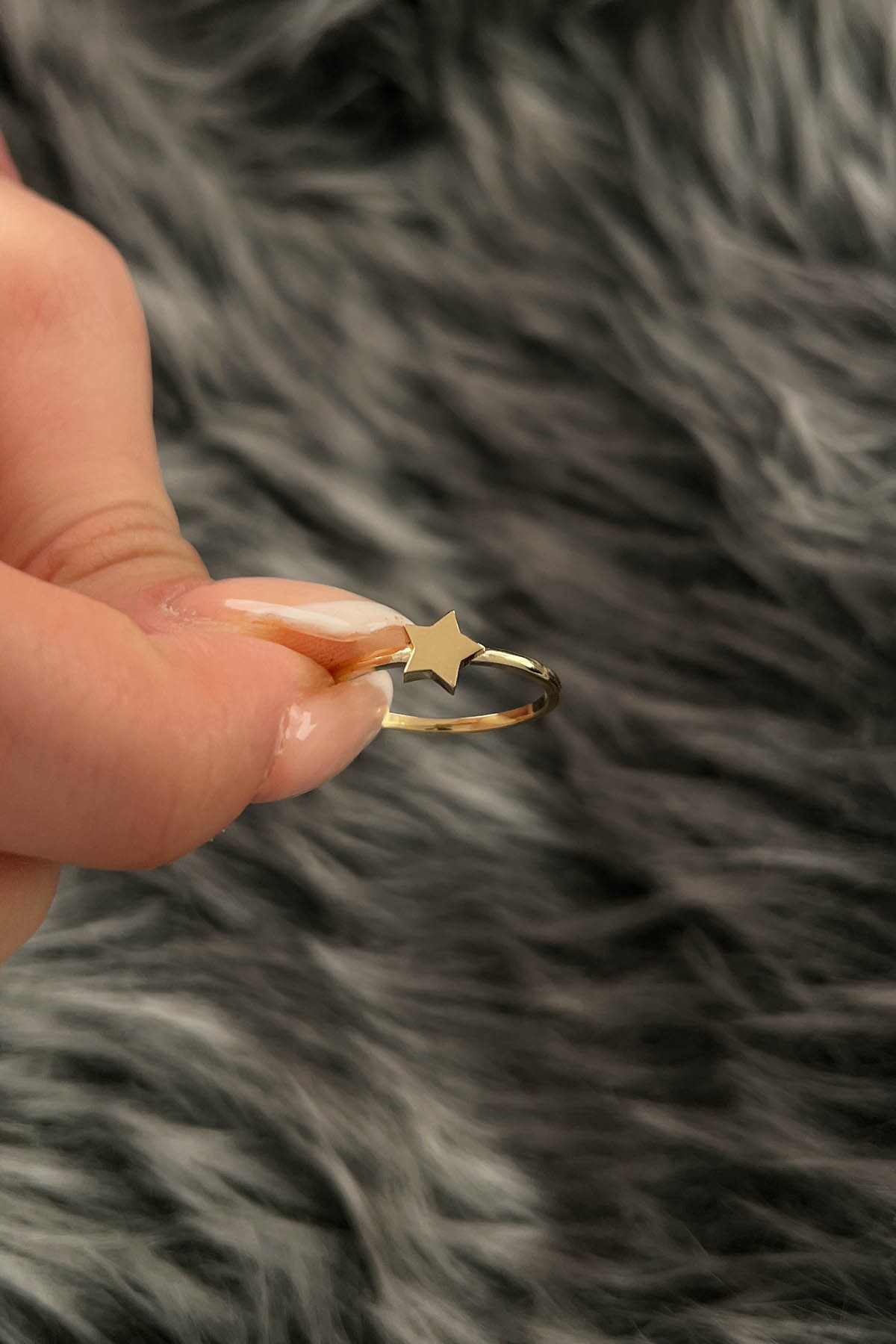 14K Gold Star Shaped Ring