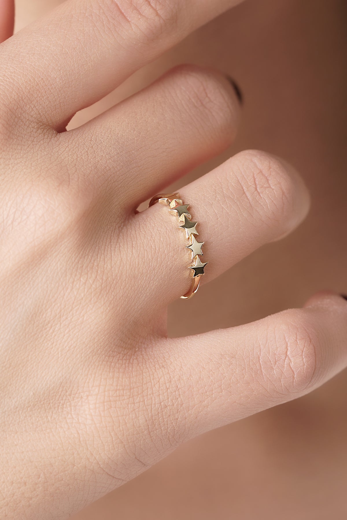 14K Gold Stars Row Ring