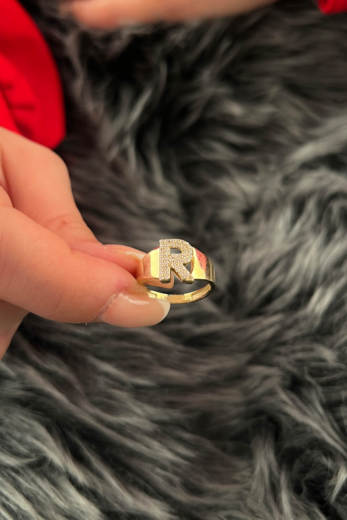 14K Gold Stone R Initial Ring