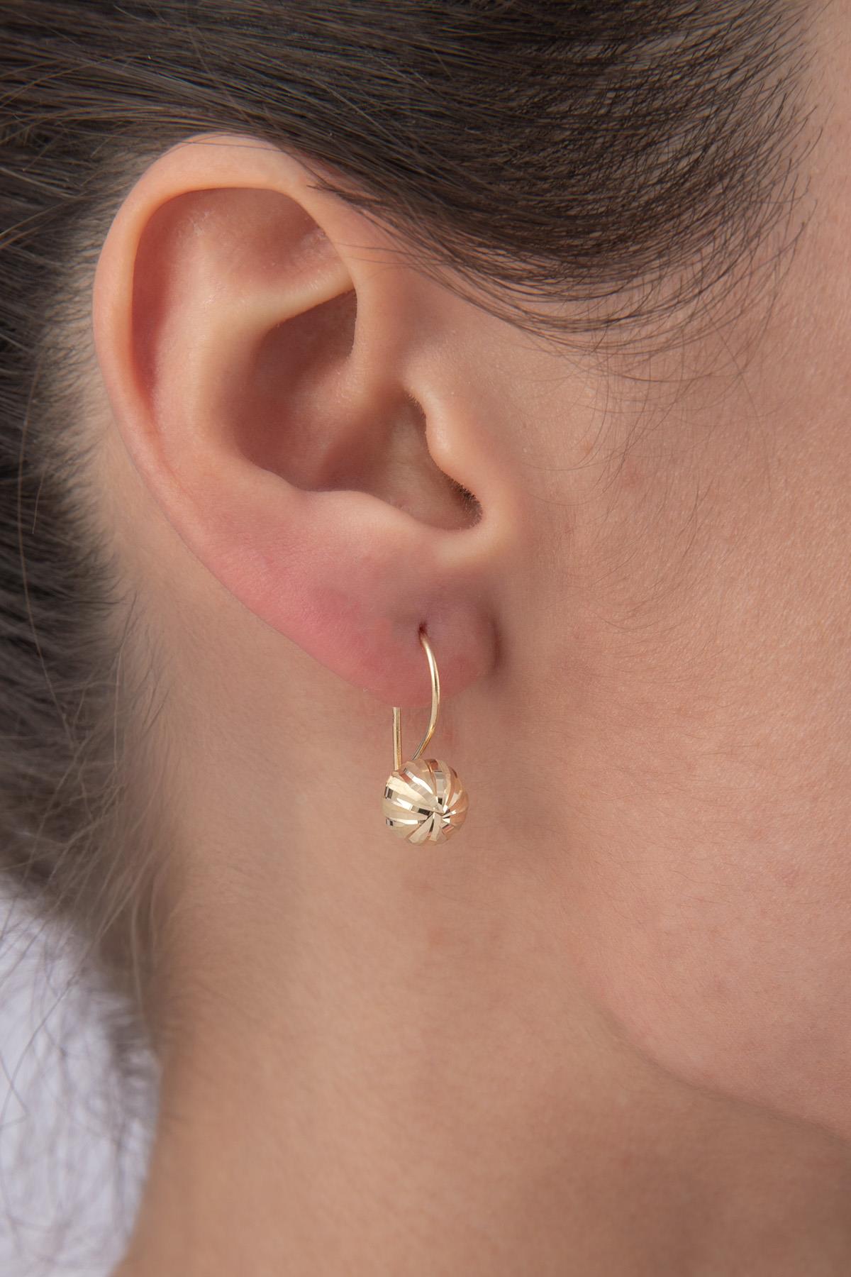 14K Gold Straight Patterned Euroball Earrings ( Medium )