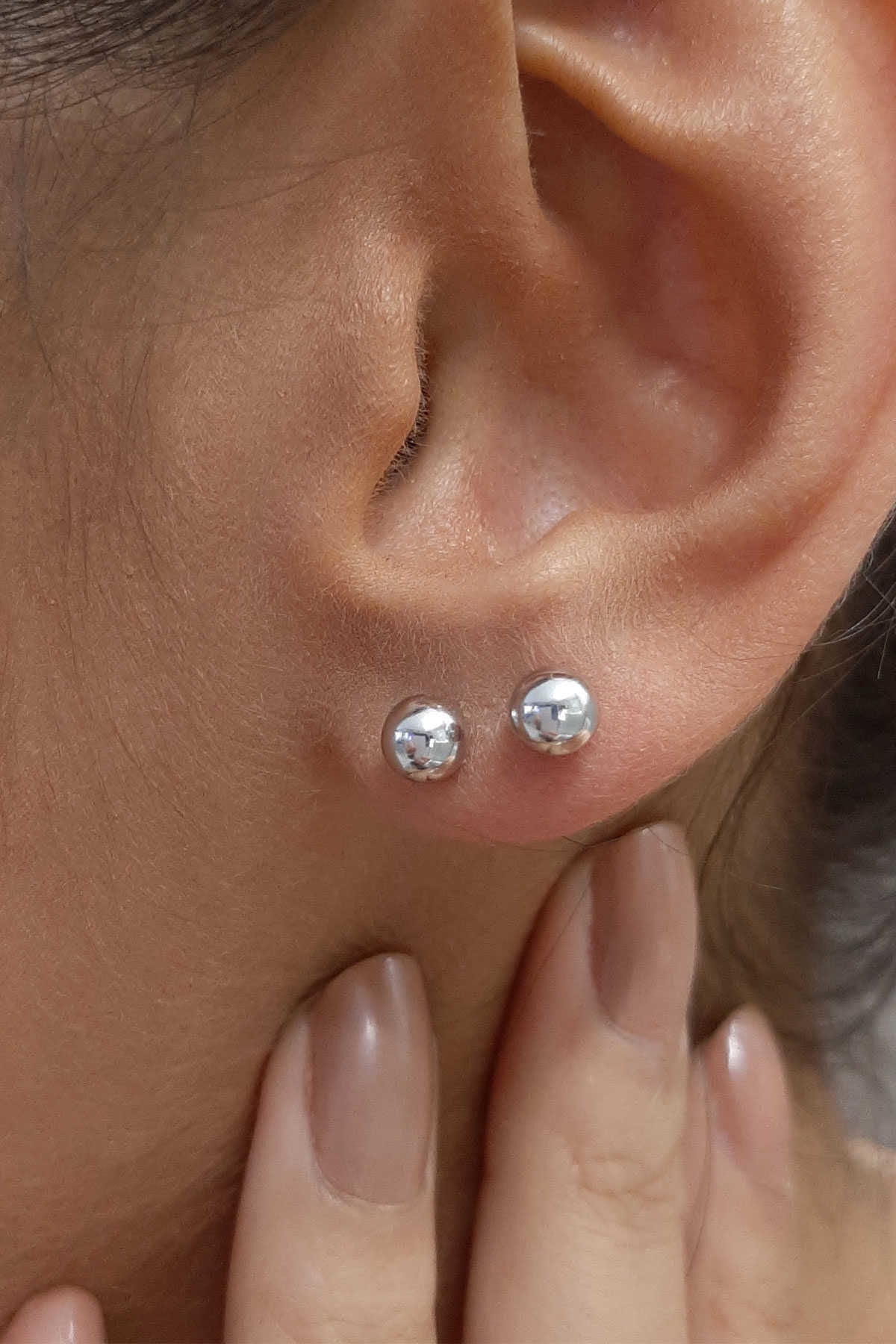 14K Gold Stud Ball Earrings 0.173 inch