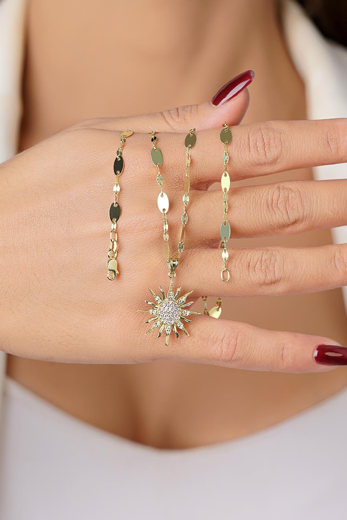 14K Gold Sun Charm on Bold Mirror Chain