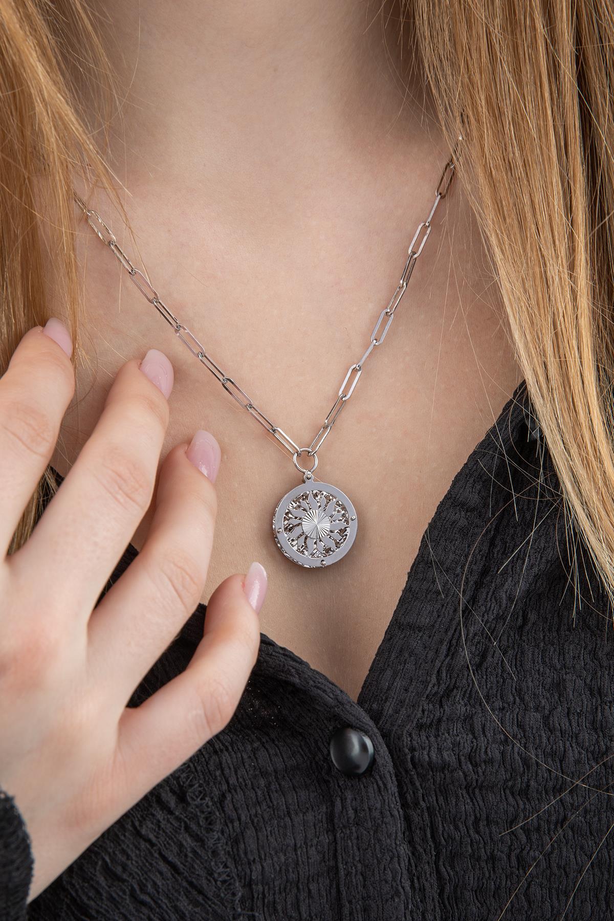 14K Gold Sun Paperclip Chain Necklace