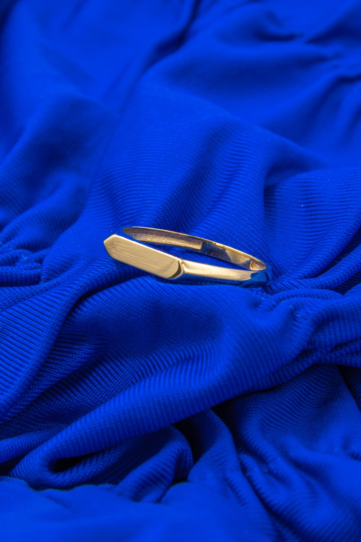 14K Gold Thick Rectangular Bar Signet Ring